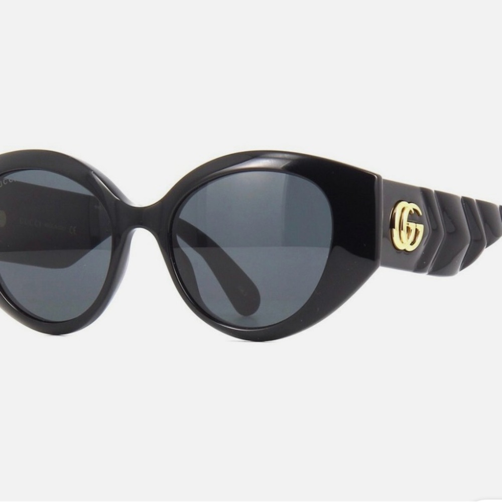 Gucci Black Sunglasses with Gold Logo